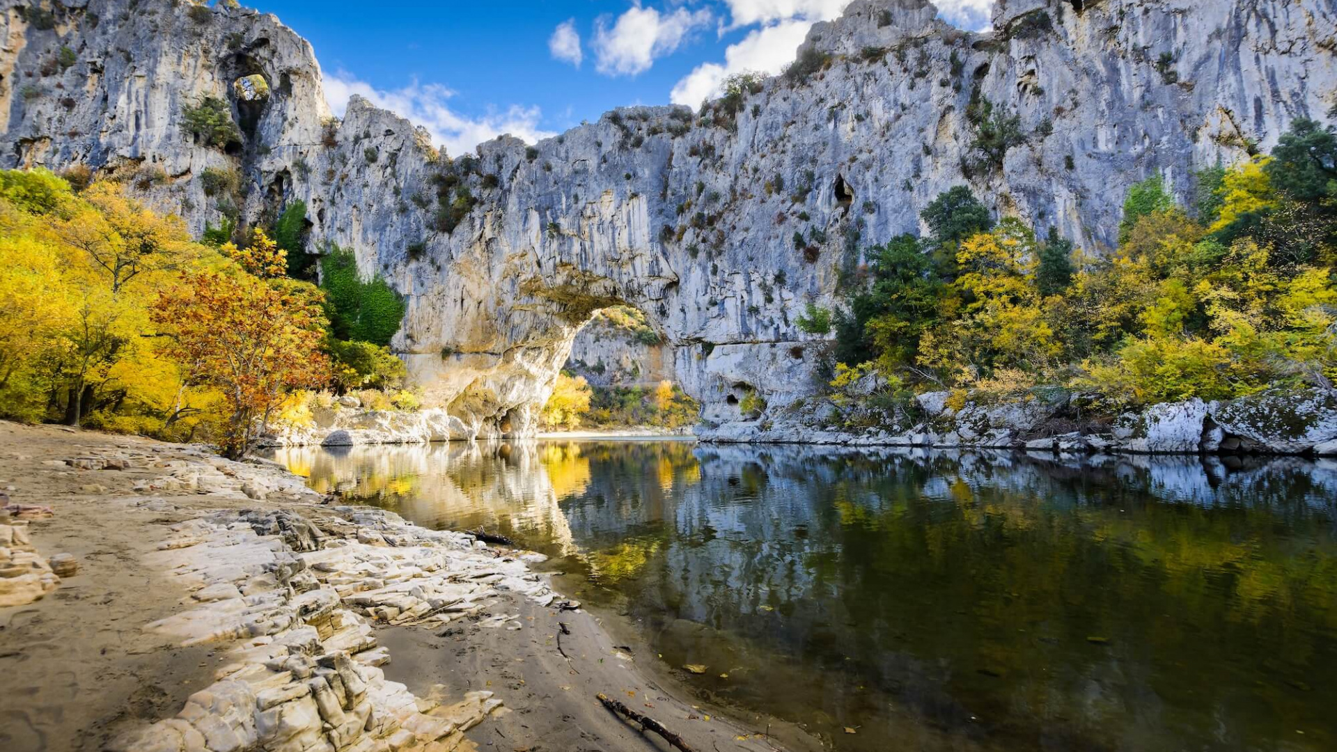 Vacances en Ardèche : Quelles activités outdoor faire en famille ?
