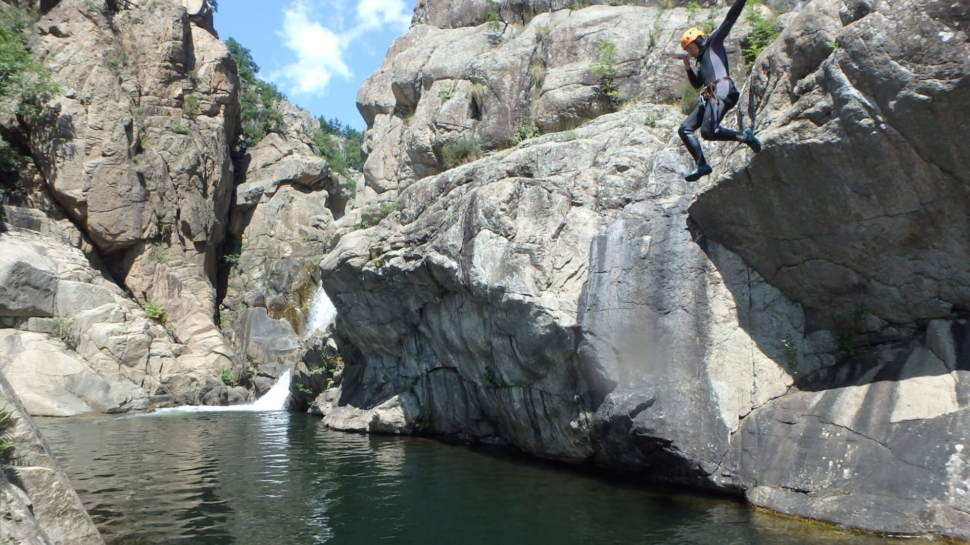 Organisez un EVJF ou un EVG en pleine nature en Ardèche