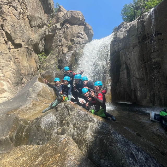 CANYONING ET VERTIGE : EST-CE COMPATIBLE ? 