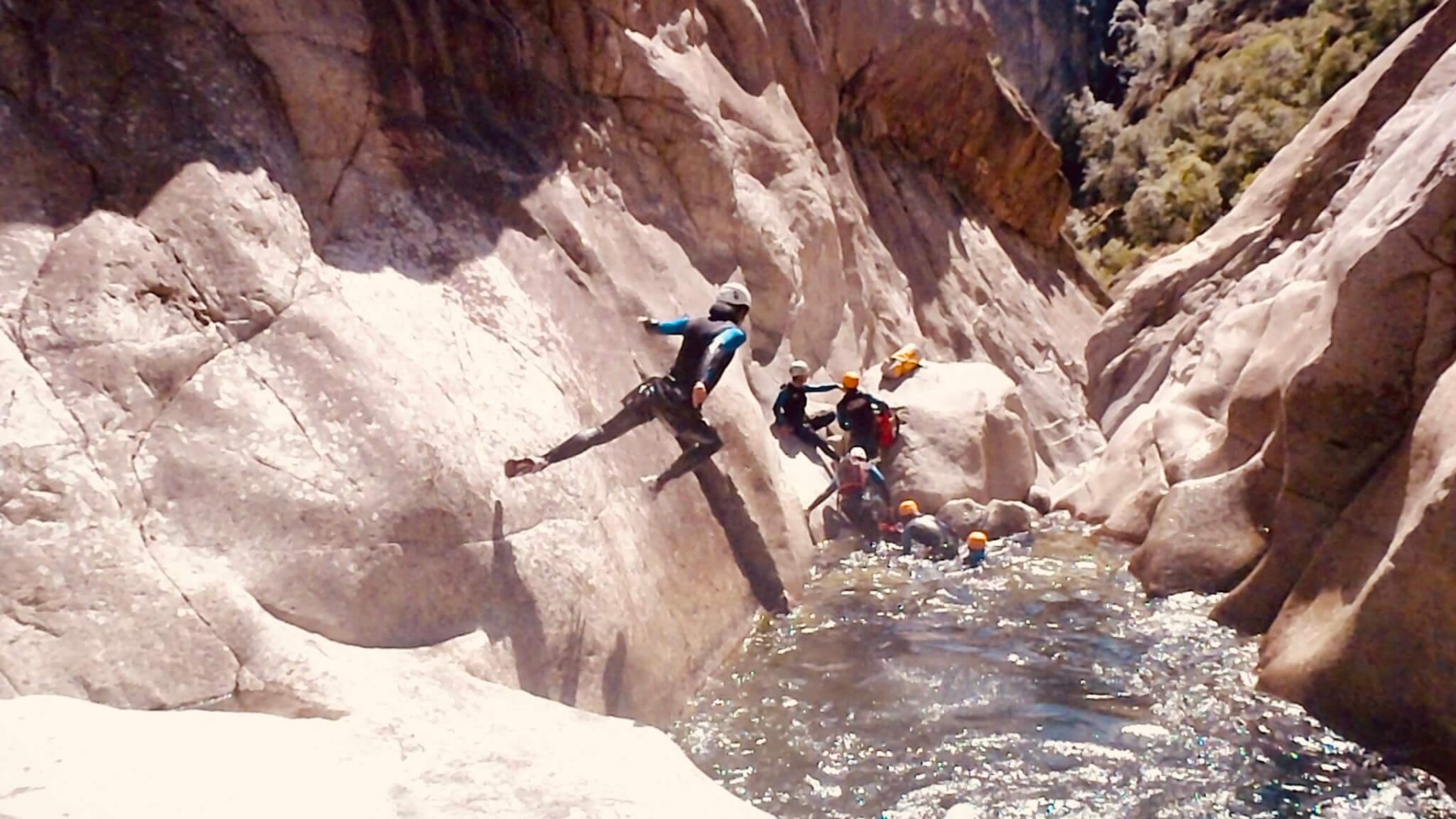 Canyoning en Ardèche à proximité des Vans (07)