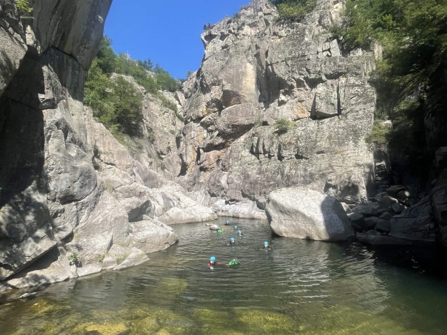 Canyoning en famille Chassezac Loreze Grimpéo